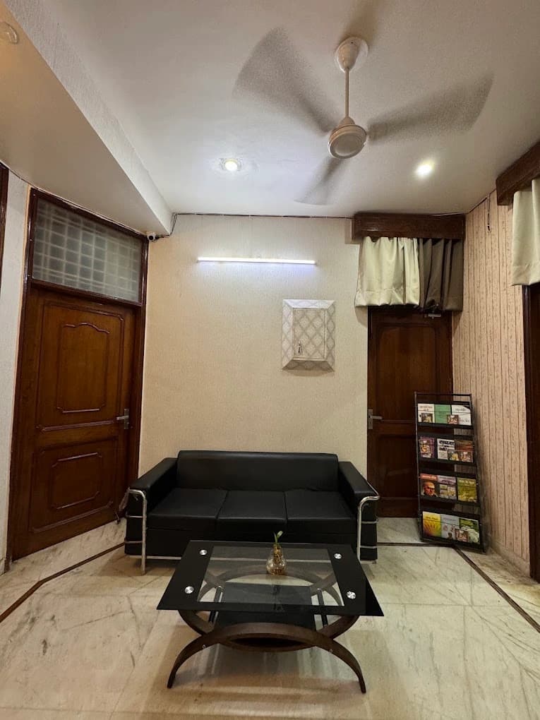 Punsatva clinic facility in Noida